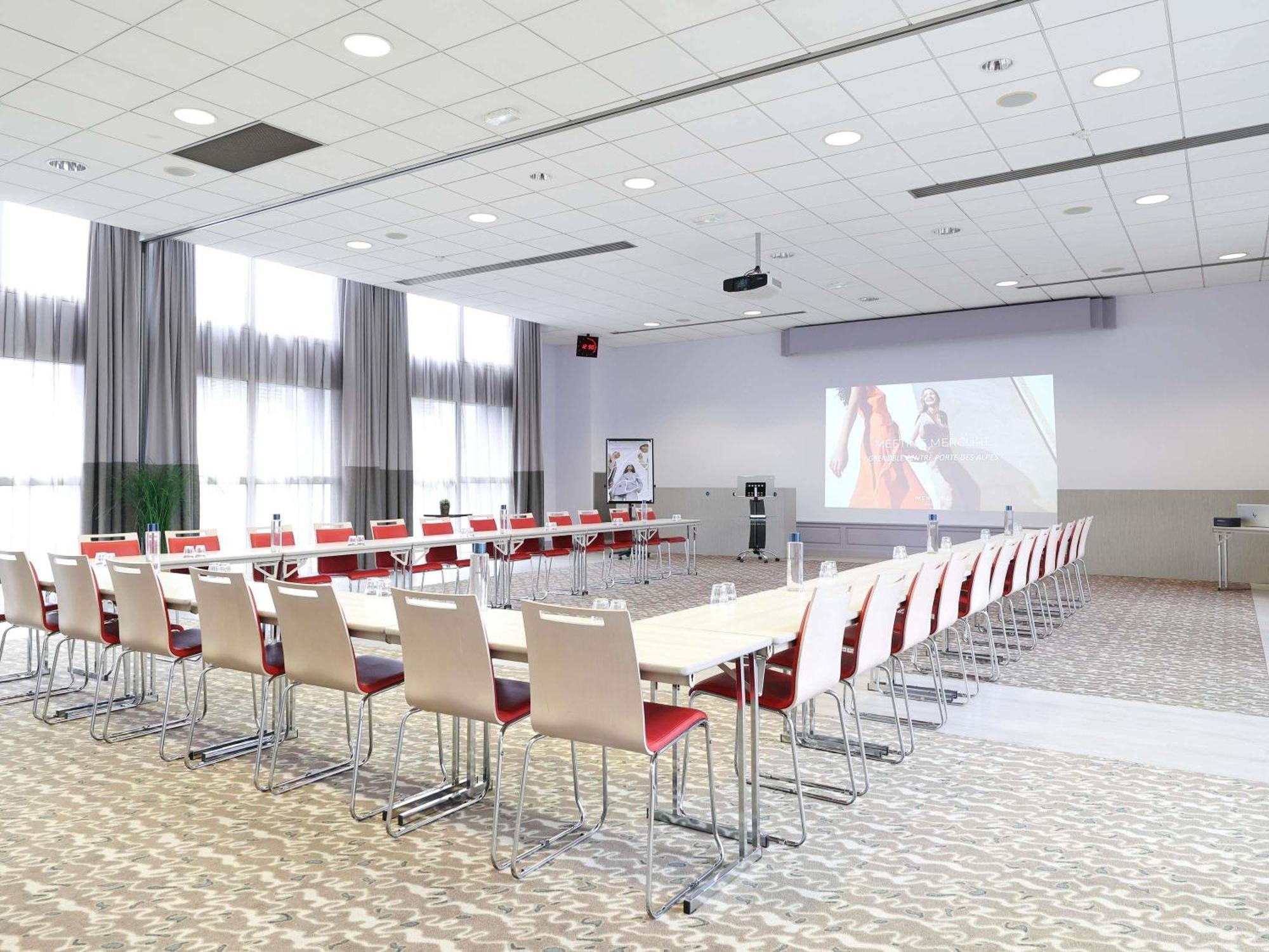 Mercure Grenoble Centre Porte Des Alpes Ngoại thất bức ảnh
