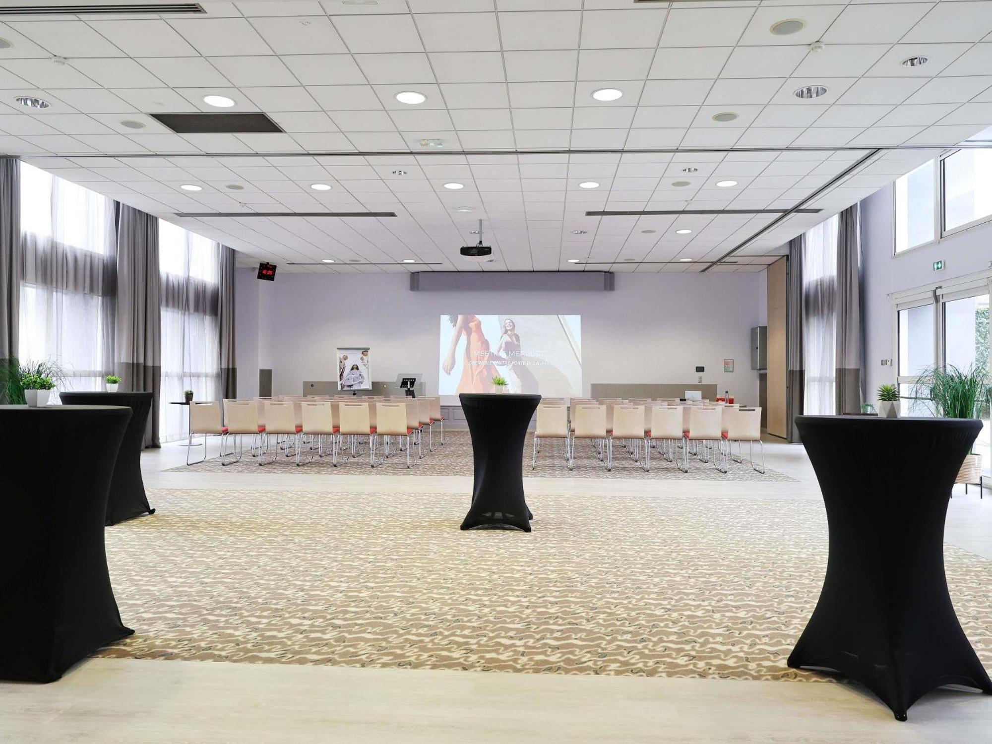 Mercure Grenoble Centre Porte Des Alpes Ngoại thất bức ảnh