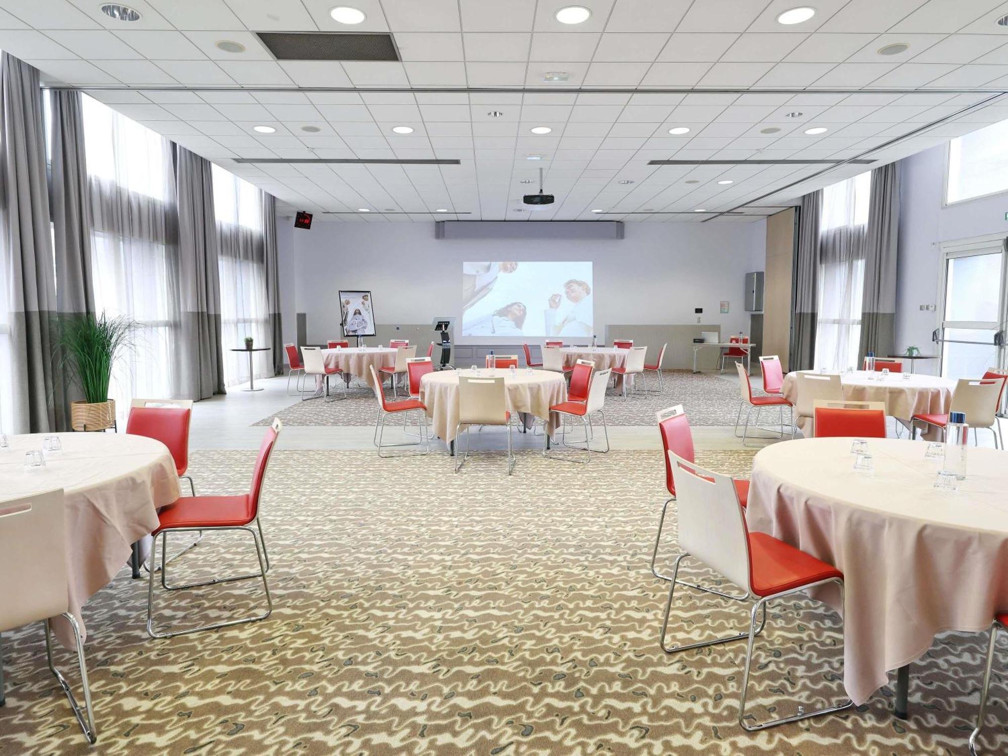 Mercure Grenoble Centre Porte Des Alpes Ngoại thất bức ảnh